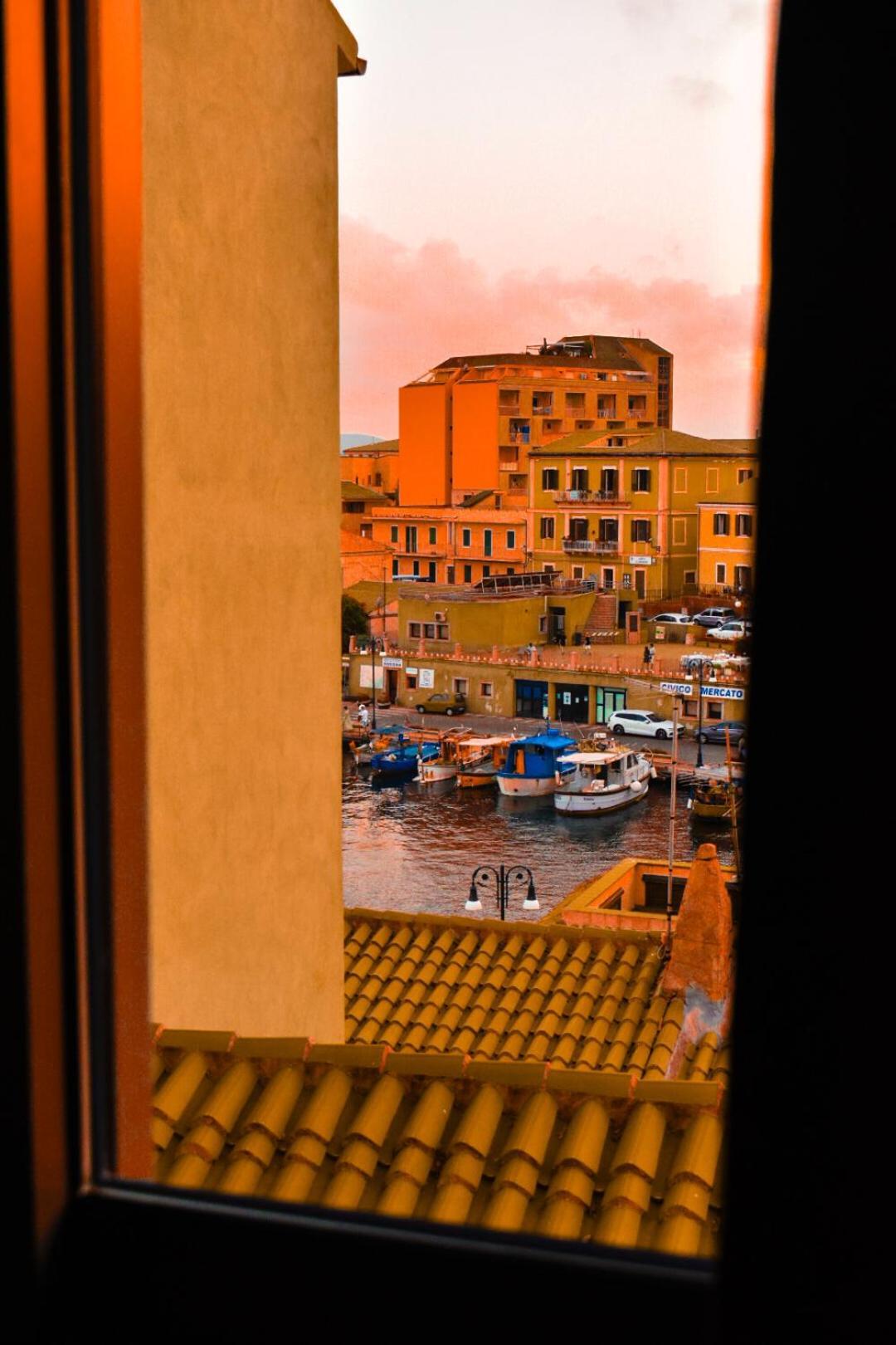 Maison Madeleine La Maddalena  Exteriér fotografie